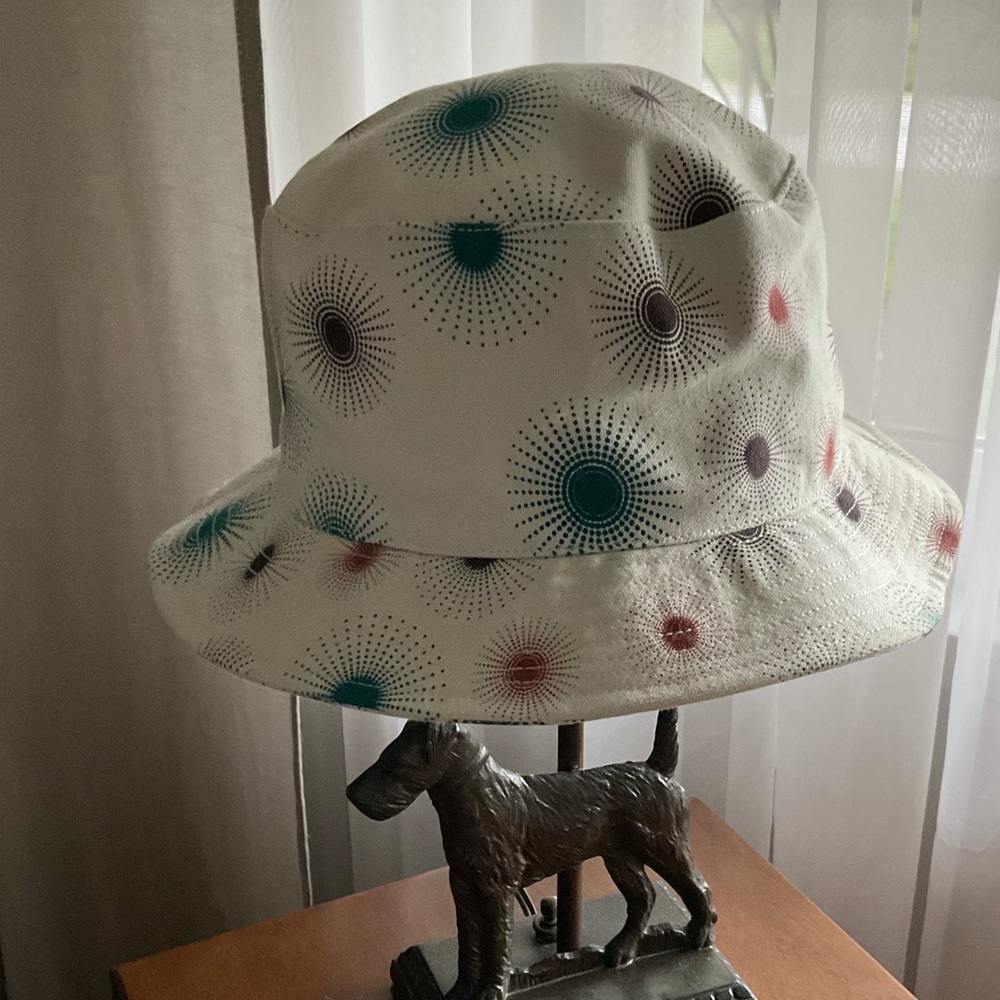 Club Monaco Bucket Hat